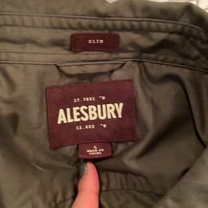 Men’s casual shirt